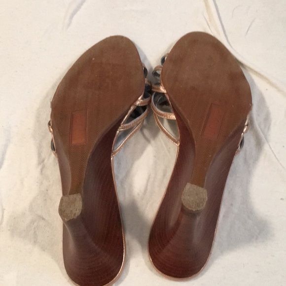 Unisa Metallic Floral Wedges - Picture 6 of 11